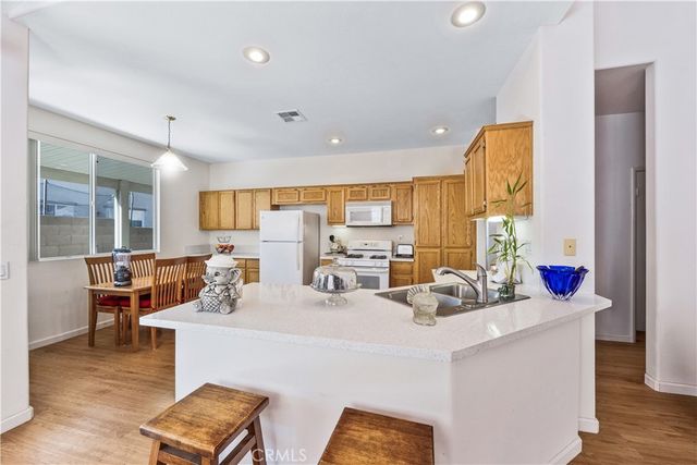 1644 Ametista Drive, San Jacinto, CA 92583