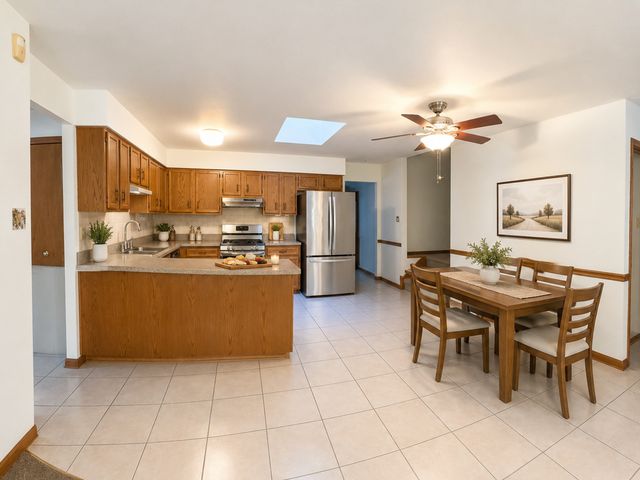 13338 Laramie Boulevard, Crestwood, IL 60418