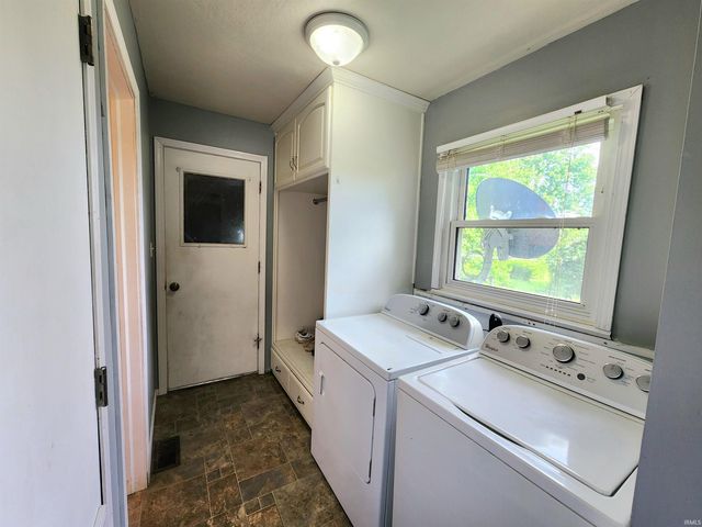 16722 County Road 36 Road, Goshen, IN 46528