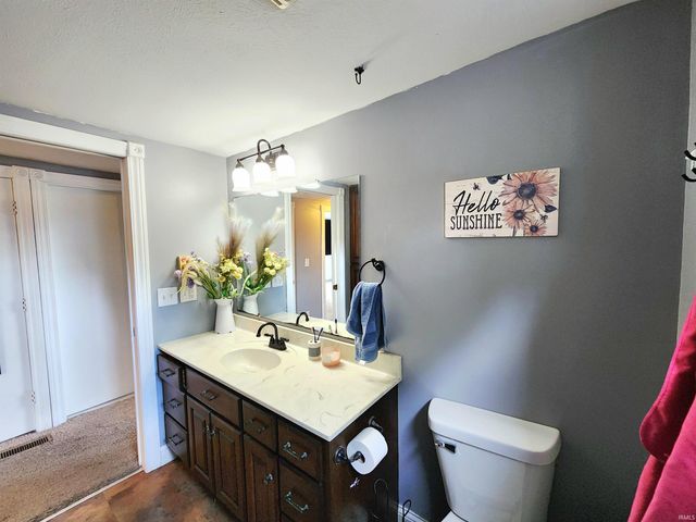 16722 County Road 36 Road, Goshen, IN 46528