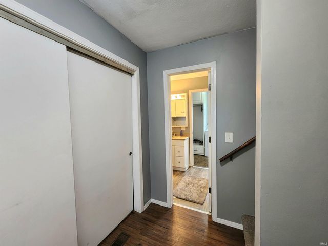 16722 County Road 36 Road, Goshen, IN 46528