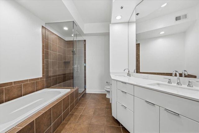 717 S Riverside Dr Apt 504, Memphis, TN 38103