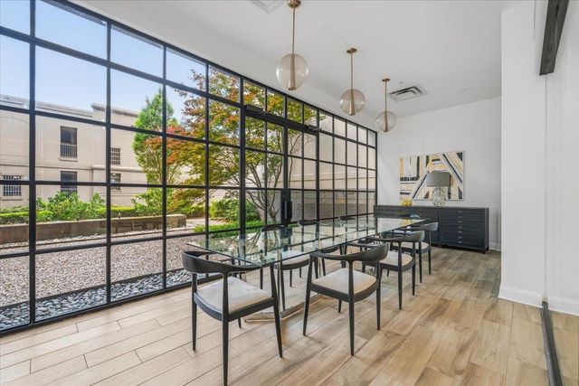717 S Riverside Dr Apt 504, Memphis, TN 38103