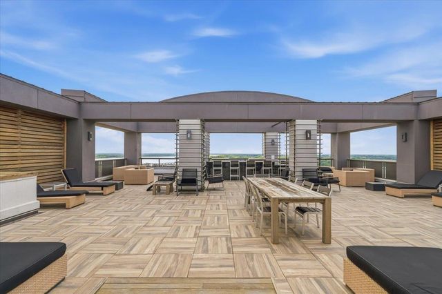 717 S Riverside Dr Apt 504, Memphis, TN 38103