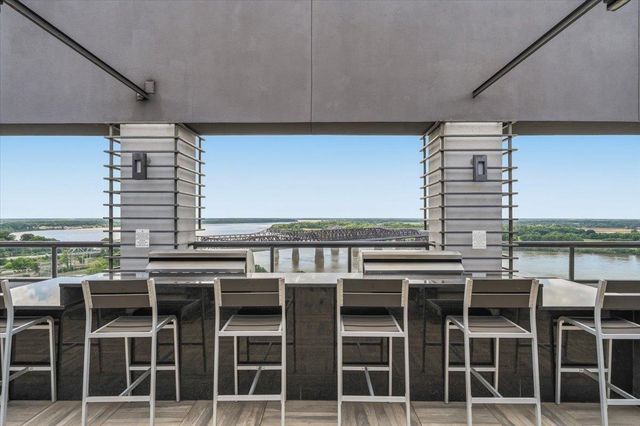 717 S Riverside Dr Apt 504, Memphis, TN 38103