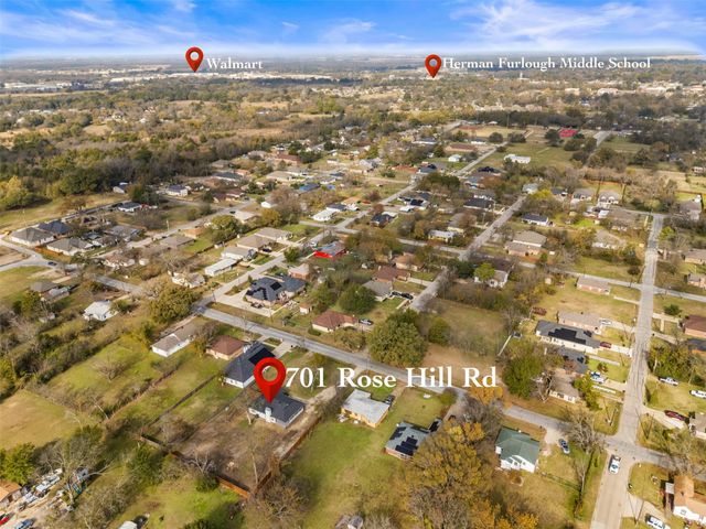 701 Rose Hill Road, Terrell, TX 75160