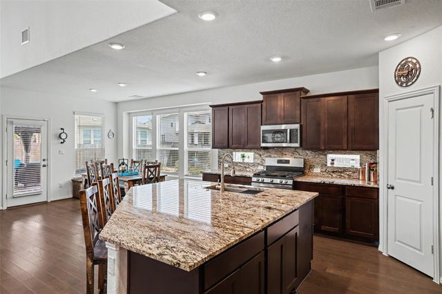 114 Fortuna CT, Liberty Hill, TX 78642