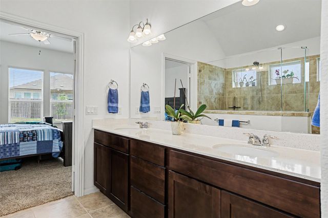 114 Fortuna CT, Liberty Hill, TX 78642