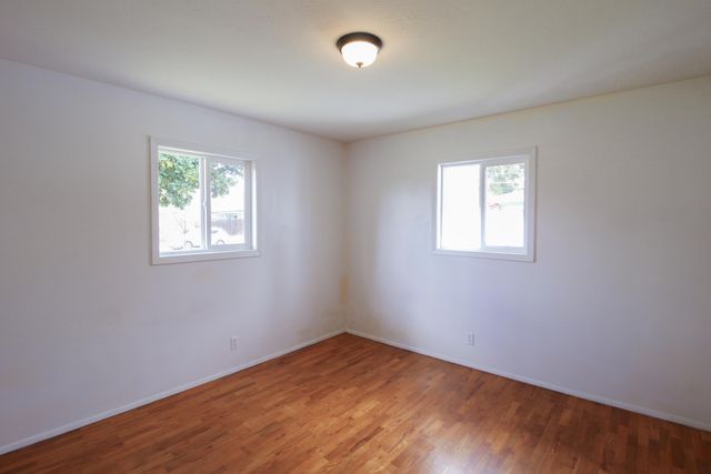 2816 Duell Avenue, Medford, OR 97501