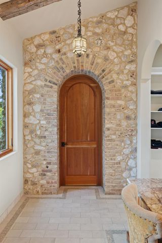 418 Cattle Trail DR, Dripping Springs, TX 78620