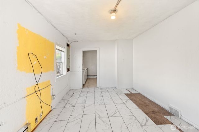 5208 15th Avenue S, Seattle, WA 98108
