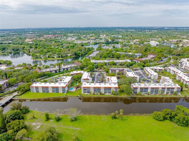 3581 Inverrary Dr 308, Lauderhill, FL 33319