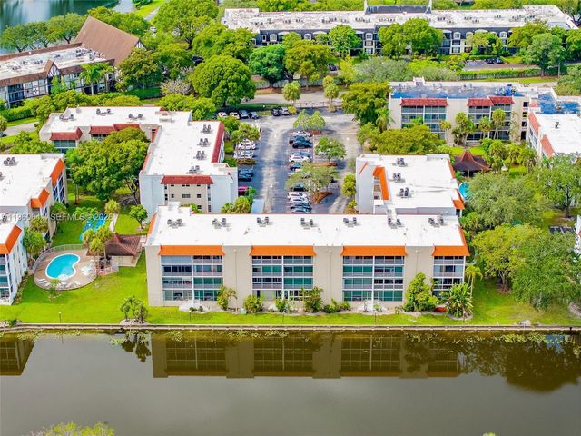 3581 Inverrary Dr 308, Lauderhill, FL 33319