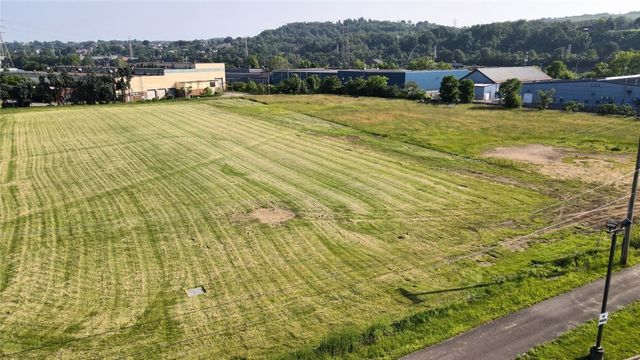 962 Ohio Ave, Glassport, PA 15045