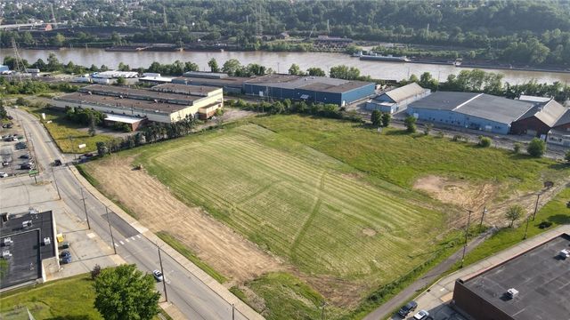 962 Ohio Ave, Glassport, PA 15045