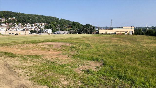 962 Ohio Ave, Glassport, PA 15045