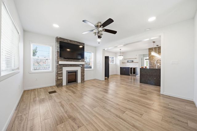 1570 E Rich Street, Columbus, OH 43205