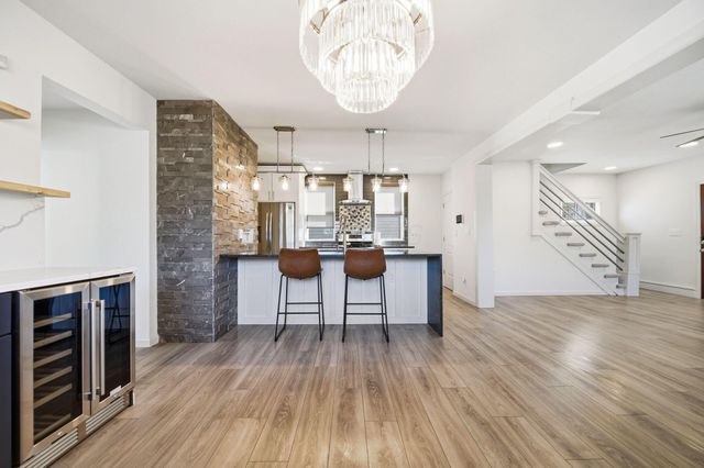 1570 E Rich Street, Columbus, OH 43205