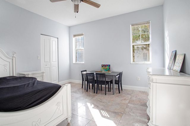 5860 W Sample Road 204, Coral Springs, FL 33063