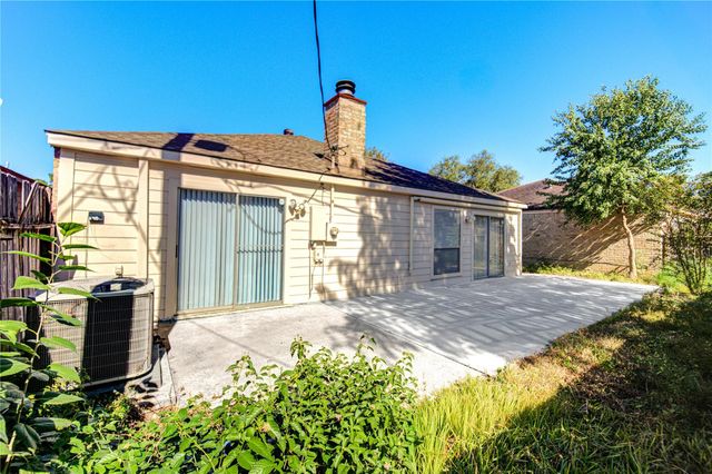 1927 Ash Meadow Drive, Houston, TX 77090