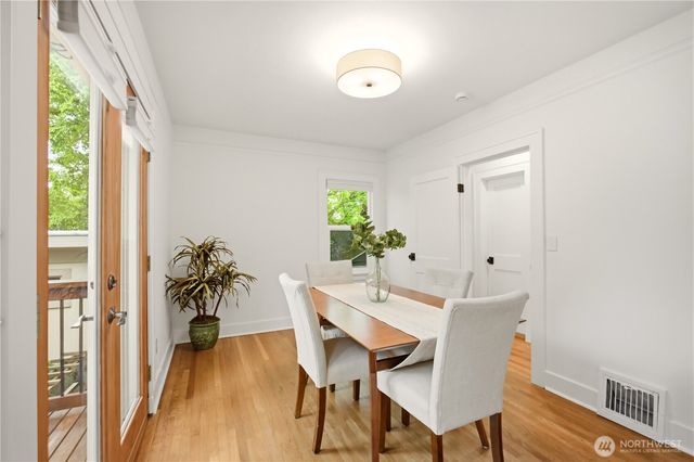 2208 NE 75th Street, Seattle, WA 98115