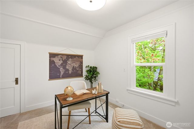 2208 NE 75th Street, Seattle, WA 98115