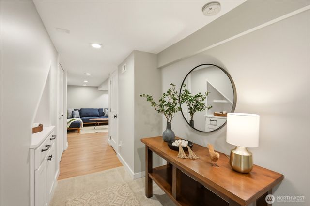 2208 NE 75th Street, Seattle, WA 98115