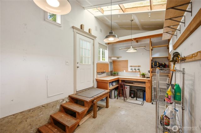2208 NE 75th Street, Seattle, WA 98115