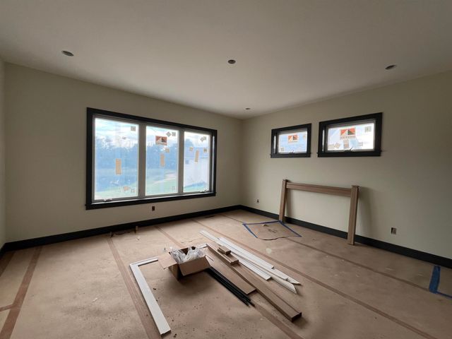 18416 Donegal Drive, South Bend, IN 46637
