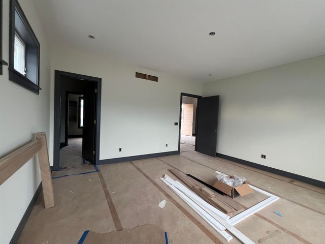 18416 Donegal Drive, South Bend, IN 46637