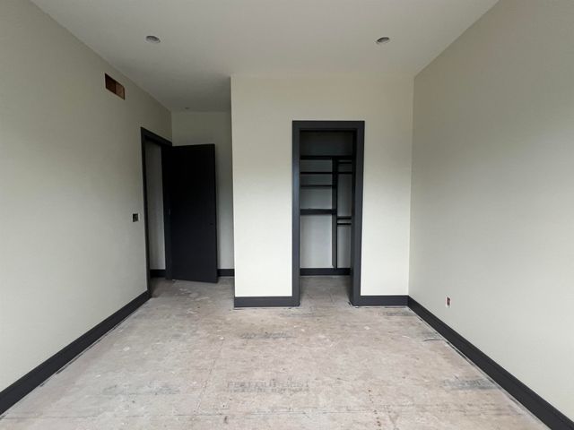 18416 Donegal Drive, South Bend, IN 46637