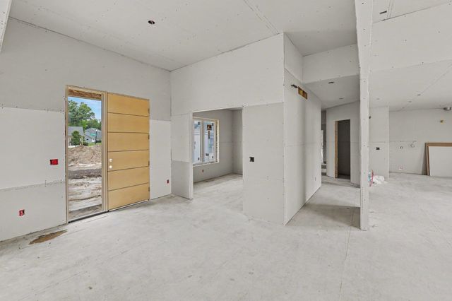 18416 Donegal Drive, South Bend, IN 46637
