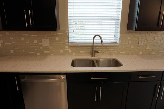 1535 W CASS STREET, Tampa, FL 33606