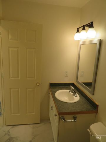 1457 Wrangler Street, Twin Falls, ID 83301