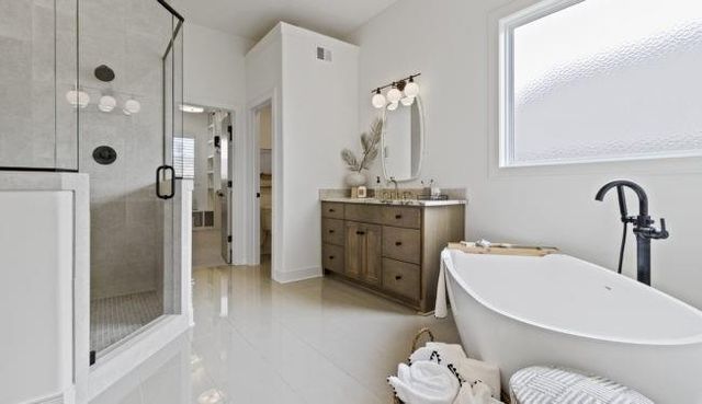 17020 Parkhill Street, Overland Park, KS 66221