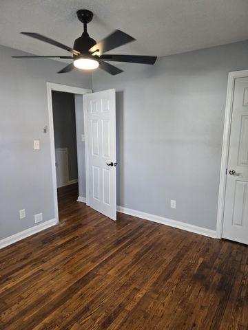 204 S Robbins Court, Richmond, KY 40475