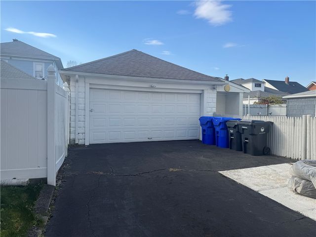 342 Grand Avenue, Pawtucket, RI 02861