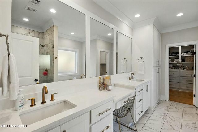 201 Herons Bay Circle, Madison, MS 39110
