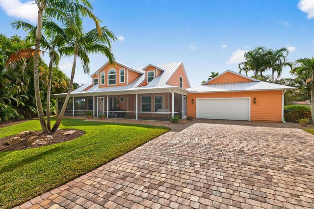 802 SE Portage Avenue, Port St Lucie, FL 34984