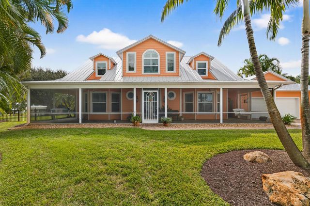 802 SE Portage Avenue, Port St Lucie, FL 34984