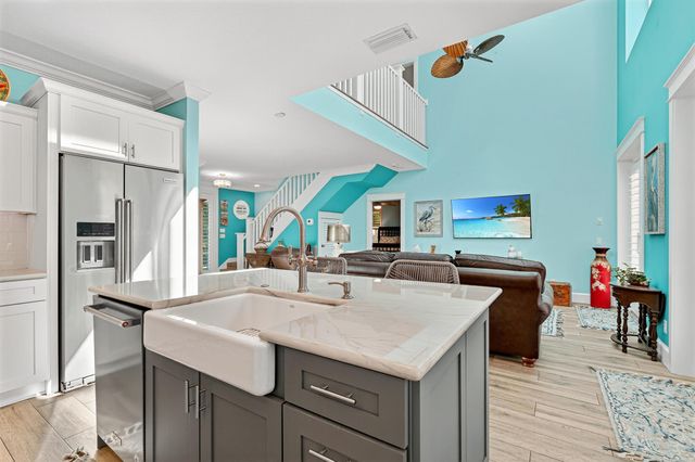 802 SE Portage Avenue, Port St Lucie, FL 34984