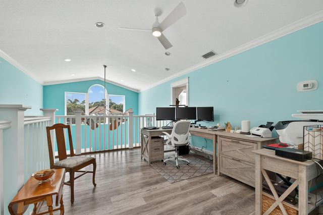 802 SE Portage Avenue, Port St Lucie, FL 34984