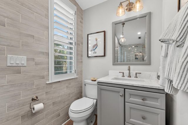 802 SE Portage Avenue, Port St Lucie, FL 34984