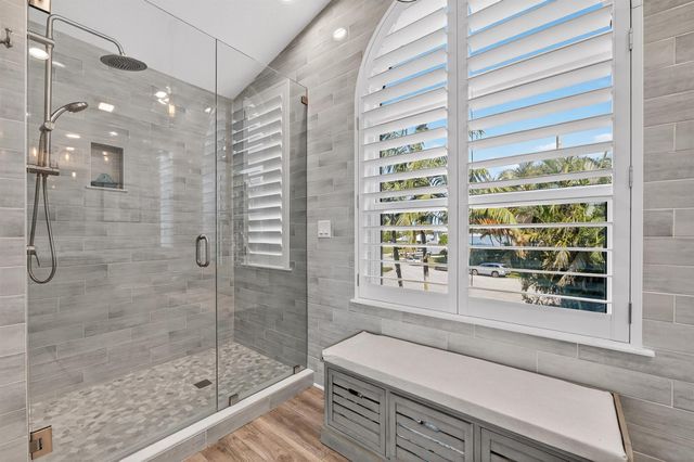 802 SE Portage Avenue, Port St Lucie, FL 34984