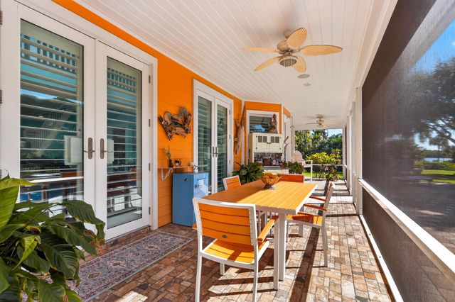 802 SE Portage Avenue, Port St Lucie, FL 34984