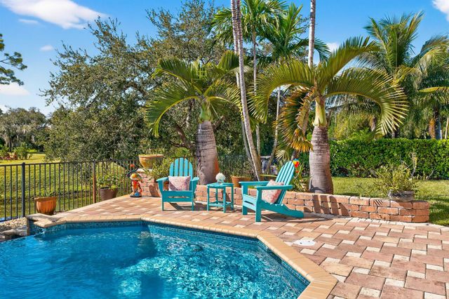 802 SE Portage Avenue, Port St Lucie, FL 34984