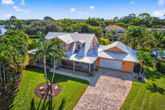 802 SE Portage Avenue, Port St Lucie, FL 34984