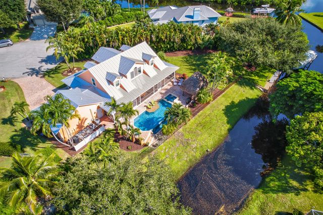 802 SE Portage Avenue, Port St Lucie, FL 34984