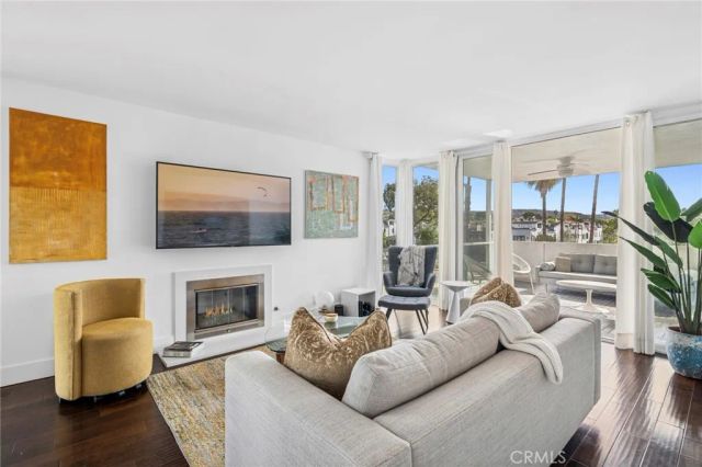 775 Avocado, Corona Del Mar, CA 92625