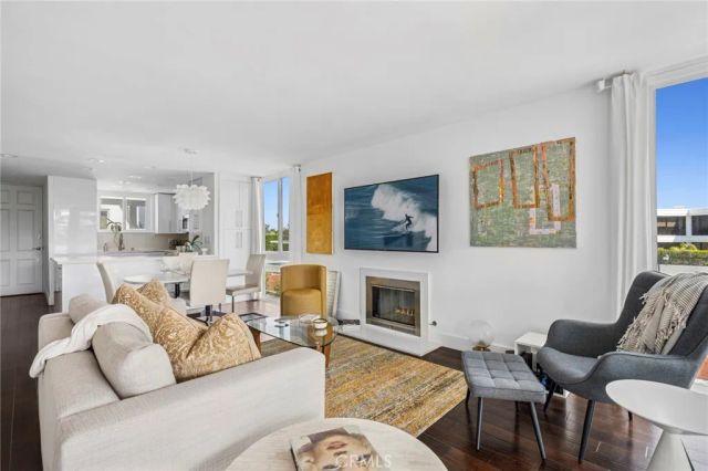 775 Avocado, Corona Del Mar, CA 92625
